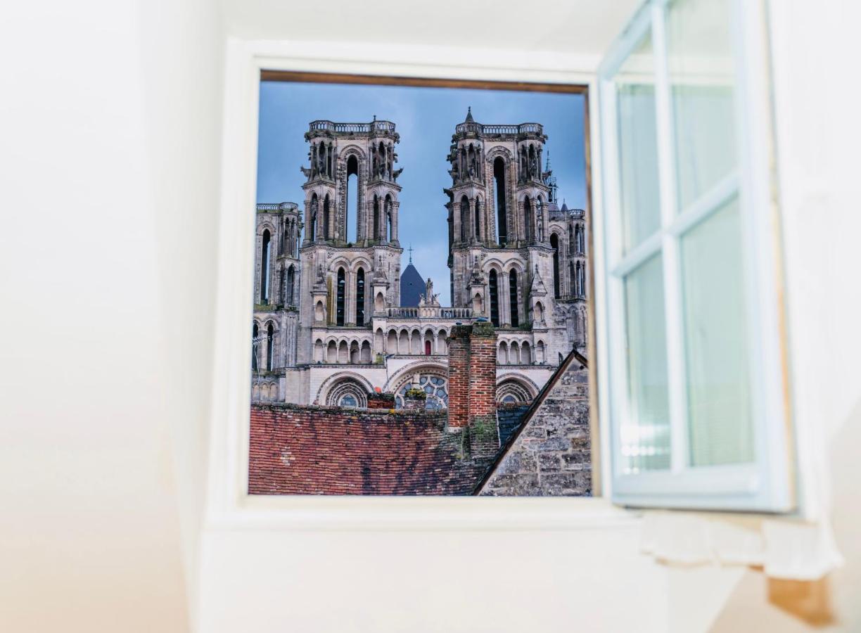 Nid Douillet La Cour Du Dauphin, Vue Cathedrale Imprenable Appartement Laon Buitenkant foto